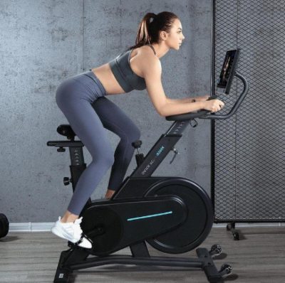 spinningfiets met scherm training